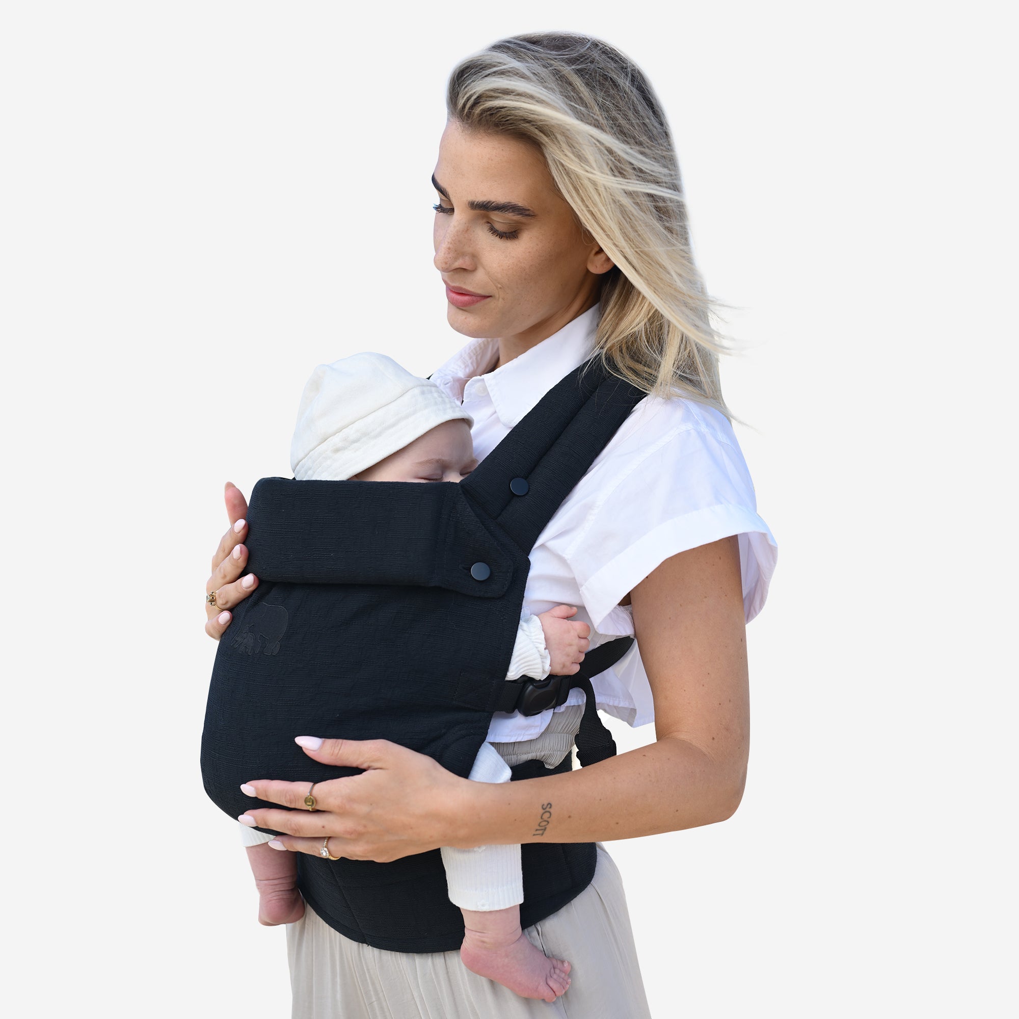 Amora Carrier Black